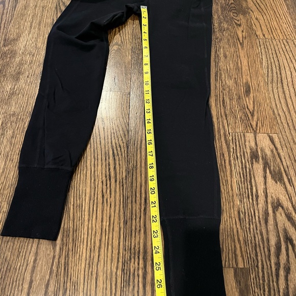 GapFit black leggings size small. - Picture 8 of 8